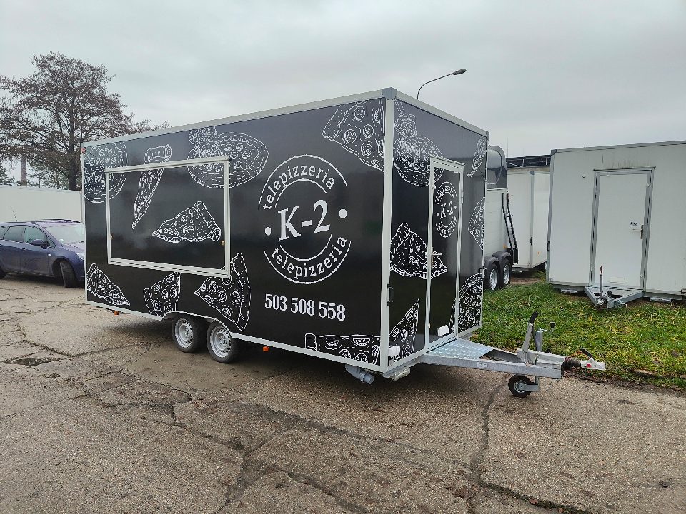 karello5-przyczepa-cateringowa-przyczepa-gastronomiczna