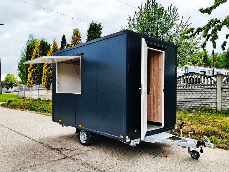 BUDGET-350-PRZYCZEPA-GASTRONOMICZNA-GRAFIT-Z-WYPOSAZENIEM-POD-SANEPID