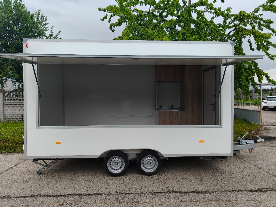 karello4-z-instalacja-elektryczna-i-zapleczem-sanitarnym