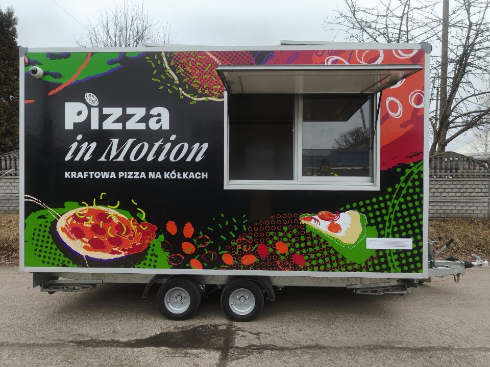 pizzeria-przyczepa-gastronomiczna-karello4m-z-wyposazeniem